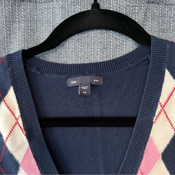 Gap Women’s Argyle Sweater Vest, Navy, XS - Picture 2 of 2